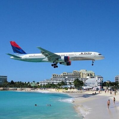 Shared Departure Transfer: Hotel to St Maarten Airport