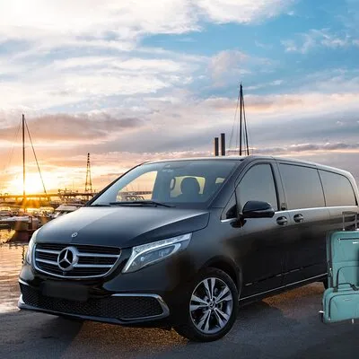 Private Limo Transfer From Athens/Suburbs To Pireaus Port