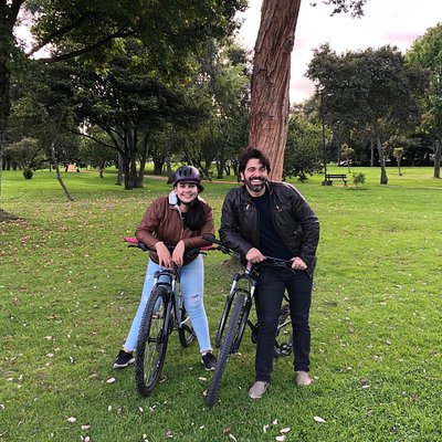 Cycling tour in Simon Bolivar Park and Virgilio Barco Library