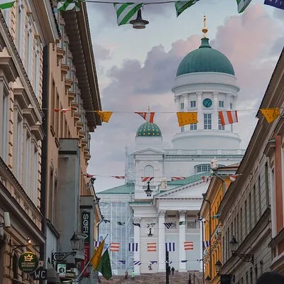 Explore Helsinki in 60 minutes with a Local