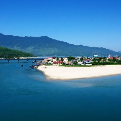 Stop Go Cafe Travel Company
