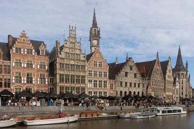 Ghent 2.5-Hour Off-the-Beaten-Track Bike Tour with Helmet, Polaroid, and Drink Bottle