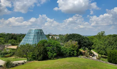 San Antonio Haunted Ghost Bus Tour with Menger Hotel, Red Light District, and Historic Cemetery