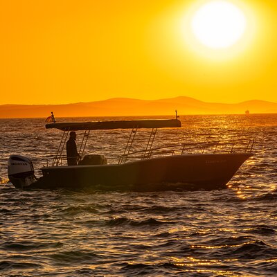 Romantic Sunset Cruise with Sparkling Wine and Music