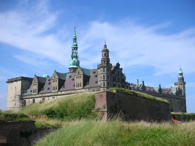Full-Day Two Countries Tour from Copenhagen to Hamlet's Castle Helsingør Denmark and Lund Malmö Sweden