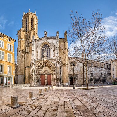 Hello Aix-en-Provence: Private 2-Hour Intro Walk with Local Guide