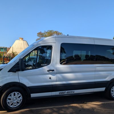 Round Trip North Shore Shuttle from Waikiki to Haleiwa Town / Haleiwa Harbor