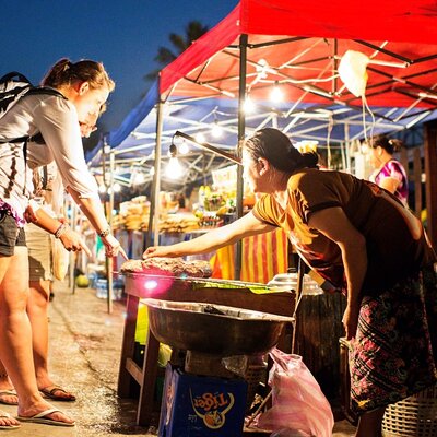 Vientiane Cuisine & Culture: The Hungry Tuk Tuk