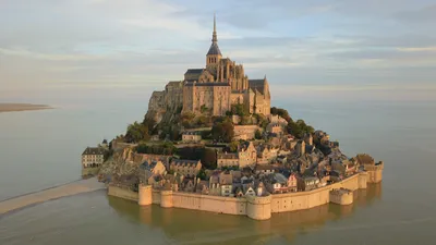Mont Saint-Michel Shared Day Trip from Bayeux with Abbey Visit