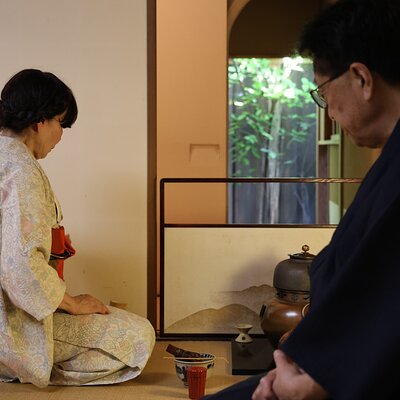 Hisa Takayama Private Tour Guide