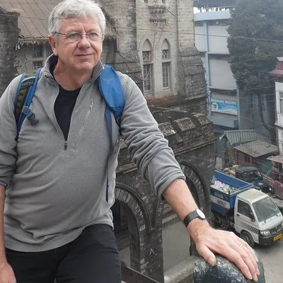 Colonial Heritage Walking Tour in Darjeeling
