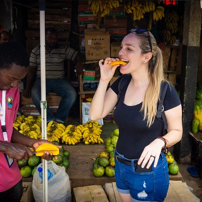 Evening Guided Tour With Local Food (Test of Zanzibar)