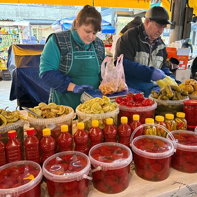 Piata Centrala Food Tour with Tastings