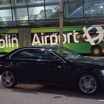 Dublin Airport to Ennis Private Premium Car Service