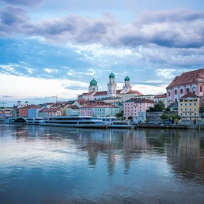 Private Door-to-Door Transfer from Munich to Passau, Local Driver