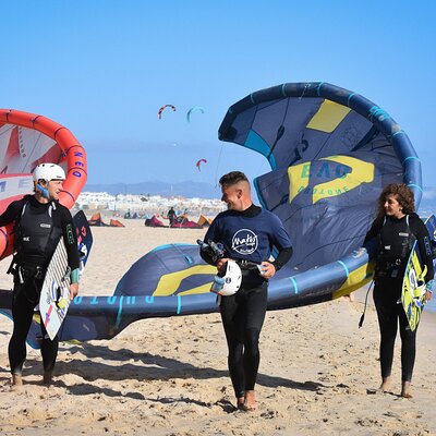 Kitesurfing lessons in Tarifa – Semi-private for all levels