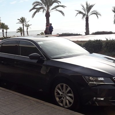Transfer from Alicante airport to Albir in private Sedan car max. 3 passengers