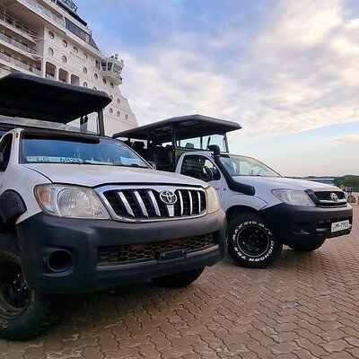 Dinuka Safari