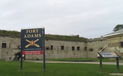 Newport, RI Grand Afternoon 75-Minute Narrated Harbor and Narragansett Bay Boat Cruise
