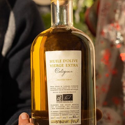 Tasting Oil Olive