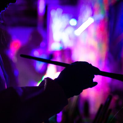 NEON Starry Night Sip and Paint Experience