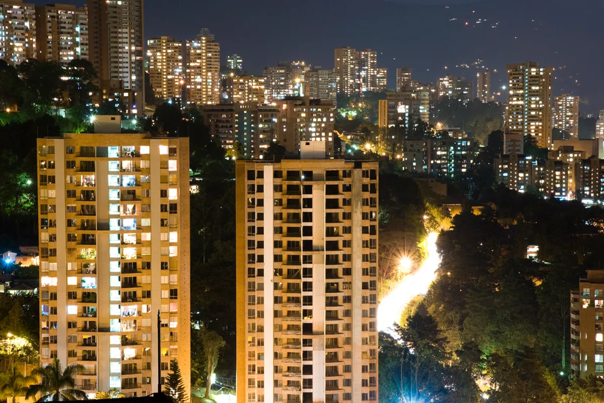 Shared Tour of El Poblado, Calle Provence & Manila in Medellín