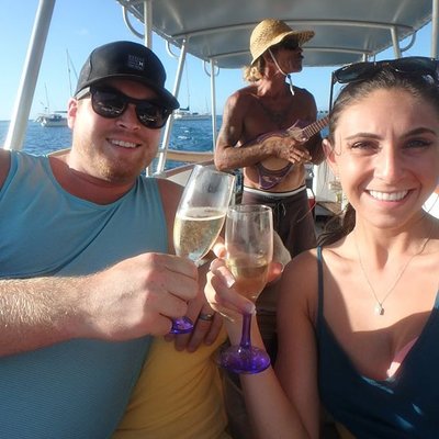 Moorea Miti Tours