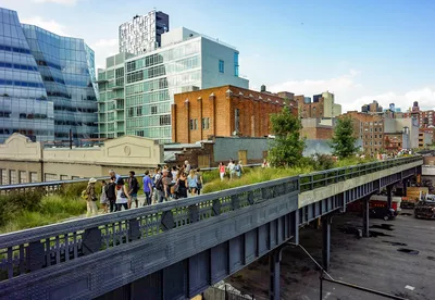 High Line Park and Greenwich Village Food Walking Tour in New York City