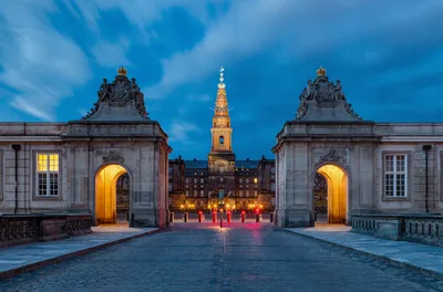 Copenhagen Highlights 3 Hour Bike Tour with Local Guide