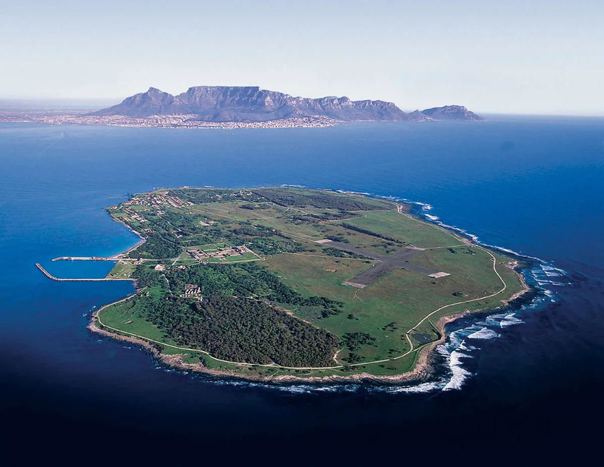 Robben Island Tour in Cape Town Including Ferry Tickets and Transfers