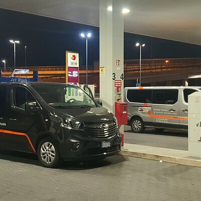 Ravenna city or Cruise Port to Bologna Airport(BLQ) - Departure Private Transfer
