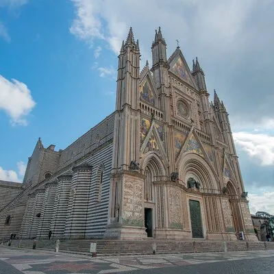 Orvieto Walking Tour including Duomo tickets