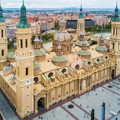 Zaragoza Private Custom Tour with Local Guide