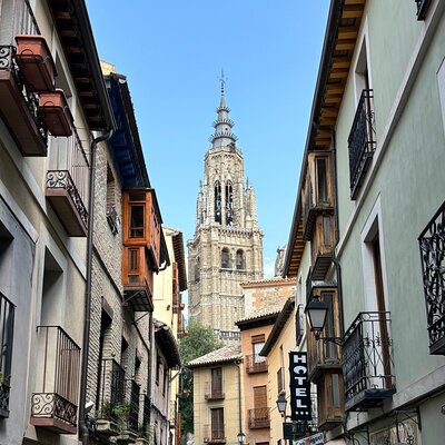 Toledo’s Highlights in English – Guided Tour & Cathedral Visit