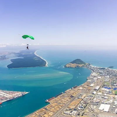 15, 000ft Tandem Skydive in Bay of Plenty