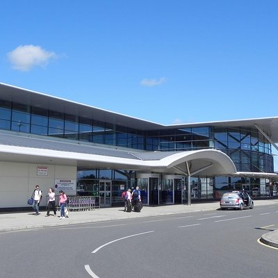 Private Guernsey Arrival Transfer - Airport to Hotel / Accommodation