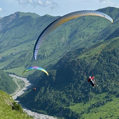 Paragliding tandem flights in Georgia