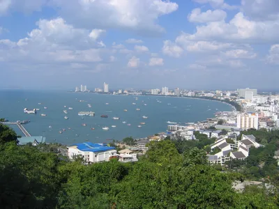 Pattaya Full-Day 3 Tropical Island Yacht Tour with Snorkeling and Buffet Lunch