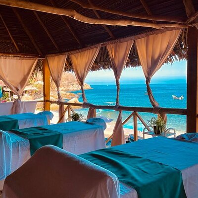 Beachfront Massage Experience in Mismaloya