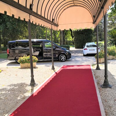 Luxury Chauffeur Service Pisa in Grotta Giusti or Montecatini Terme