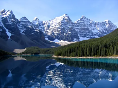 Banff Moraine Lake & Lake Louise Sunrise 7-Hour Award-Winning Small-Group Tour