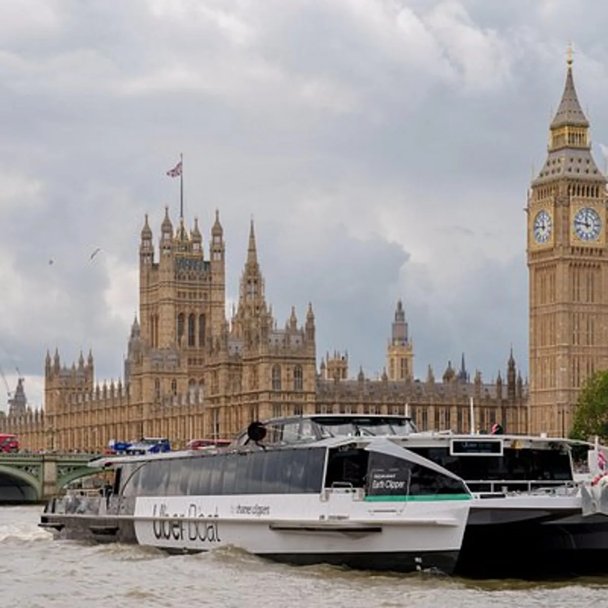 London: Hop-On Hop-Off 1 Day River Thames Adventure - Uber Boat