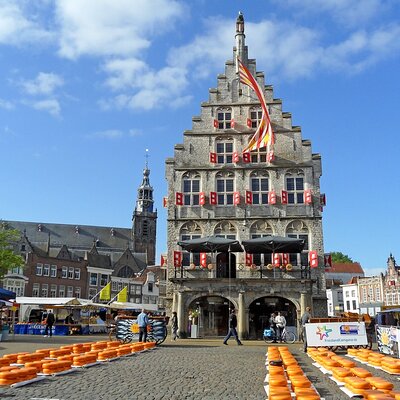 Gouda Private Walking Tour: History, Architecture & Cheese