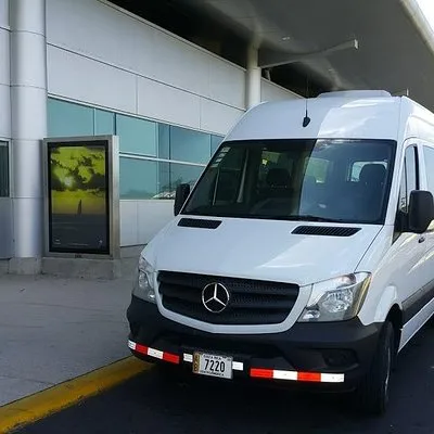 Round Trip Transfer Liberia Airport to Riu Guanacaste, Palace