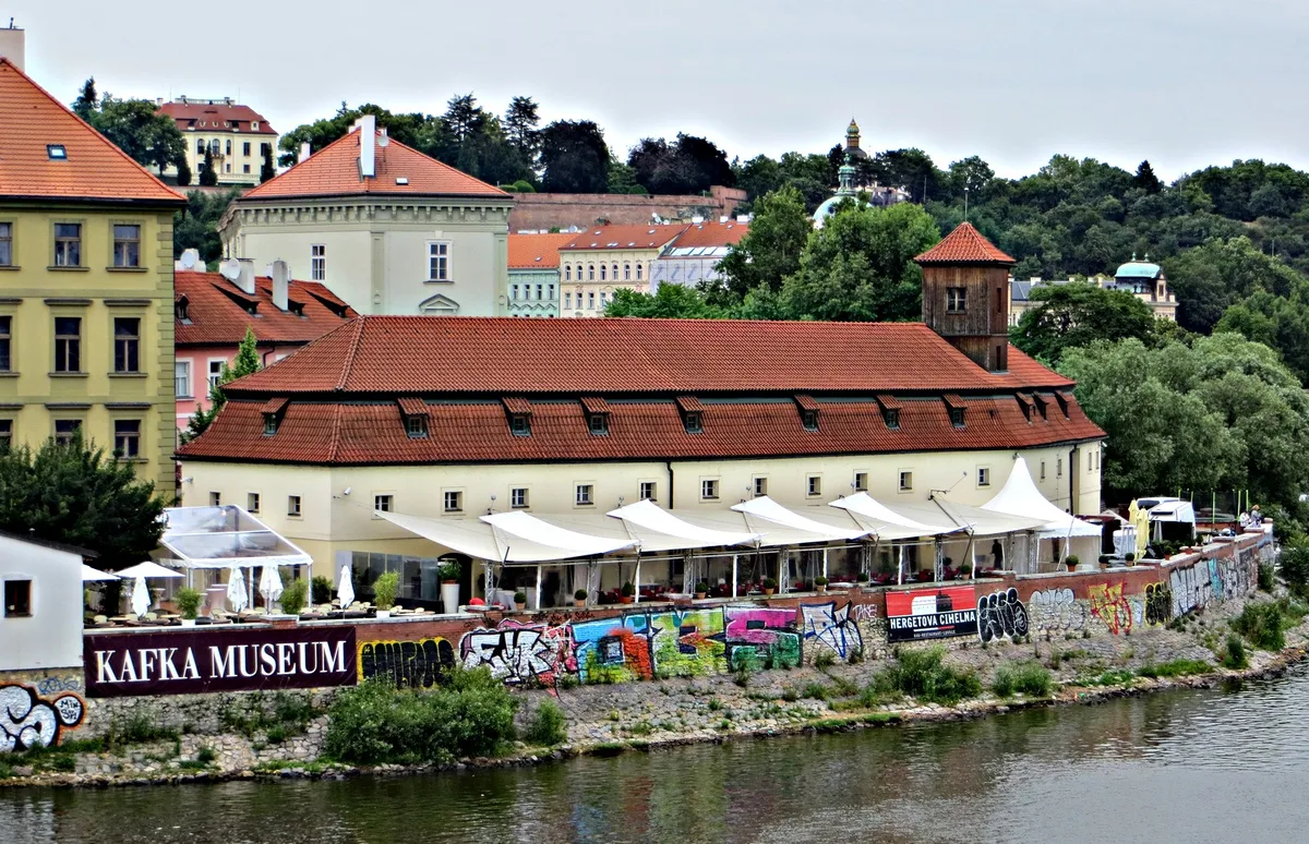 Prague Hidden Beer Gems Walking Tour: Old Town and New Town Pubs, 3 Hours