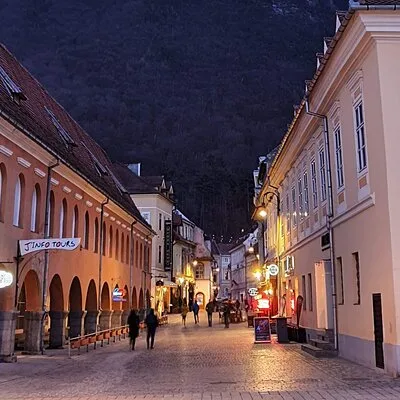 Small-Group Brasov-CROWN City Evening Tour with wine