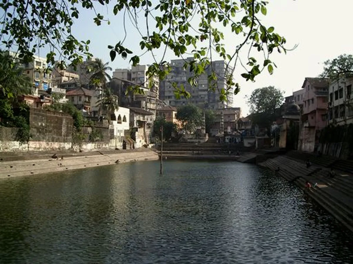 Banganga Hindu Temples Private Guided Spiritual Walk in Mumbai