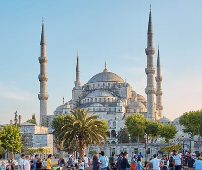 Istanbul Highlights Private Walking Tour: Blue Mosque, Hagia Sophia, Topkapi Palace with Hotel Pickup & Drop-Off