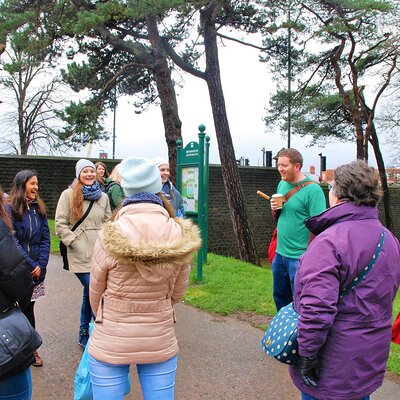 Cardiff City Private Guided Walking Tour