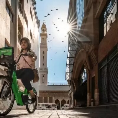 Uhud History Trail By E-Bike Tour in Madinah